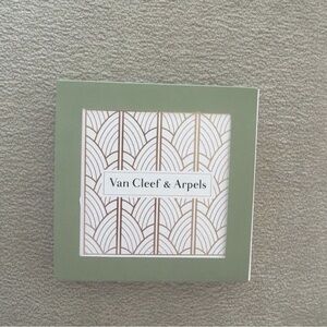 New Authentic Van Cleef & Arpels Microfiber Lens Jewelry Cloth Polisher